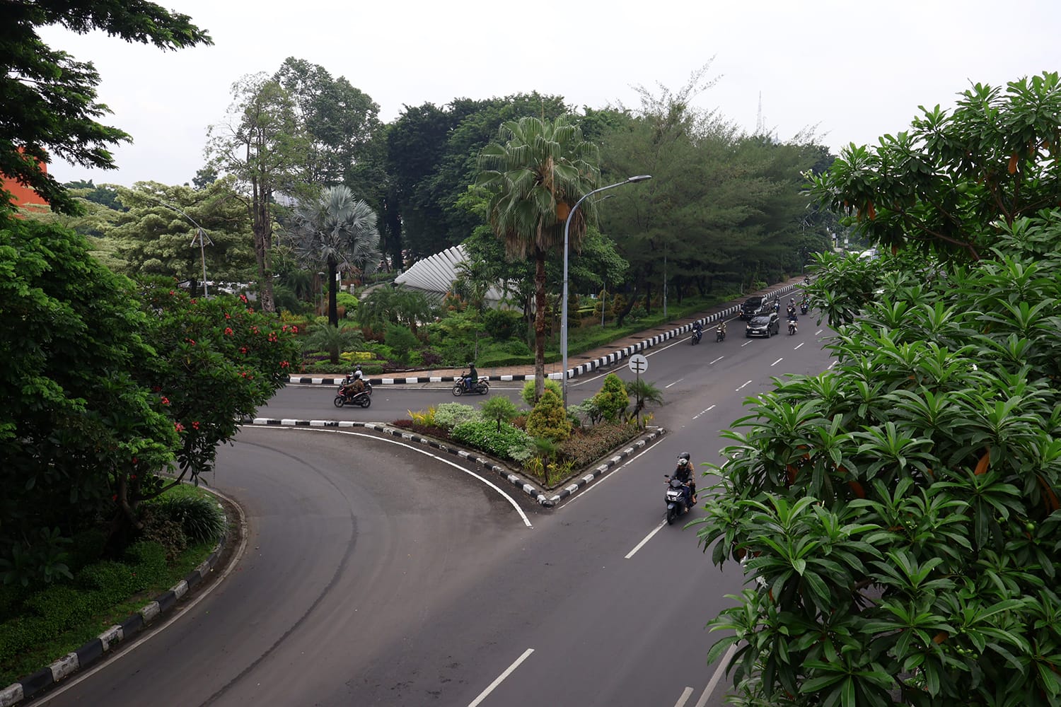 Wujudkan Bundaran Dolog Bebas Macet Pemkot Surabaya Siap Tempuh Jalur